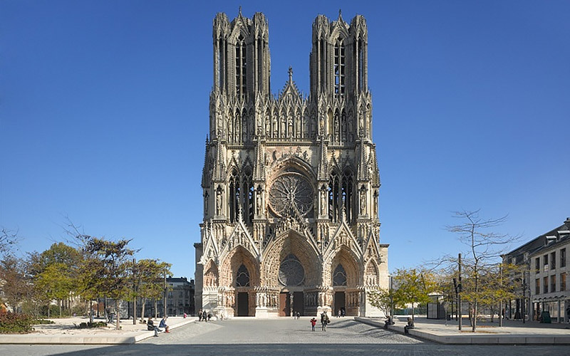 Visu parvis cathedrale reims oise h02